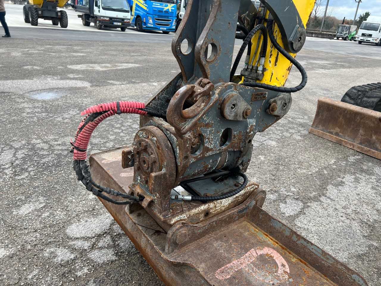 Wacker Neuson 8003