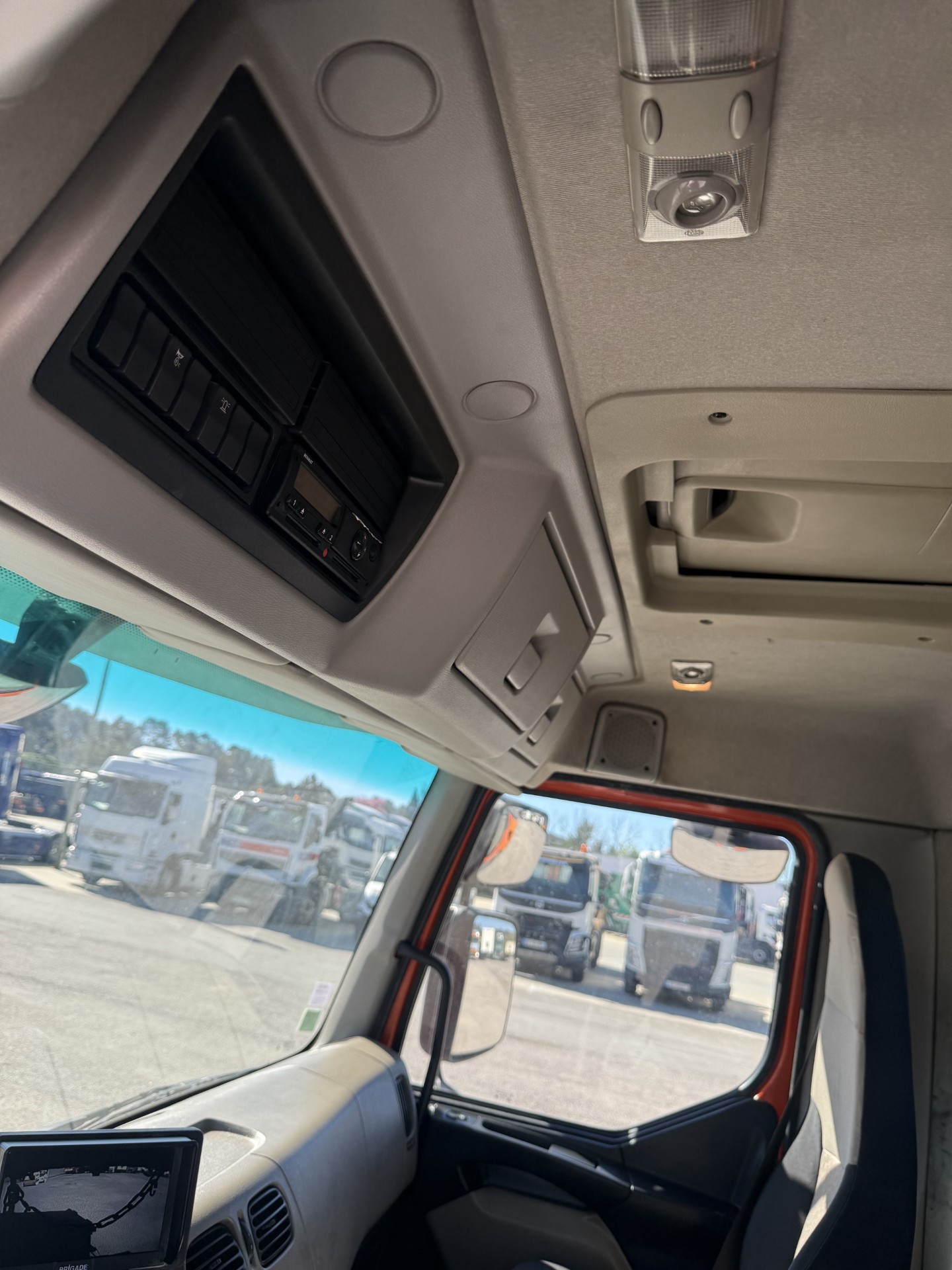 Renault Premium Lander 370 DXI