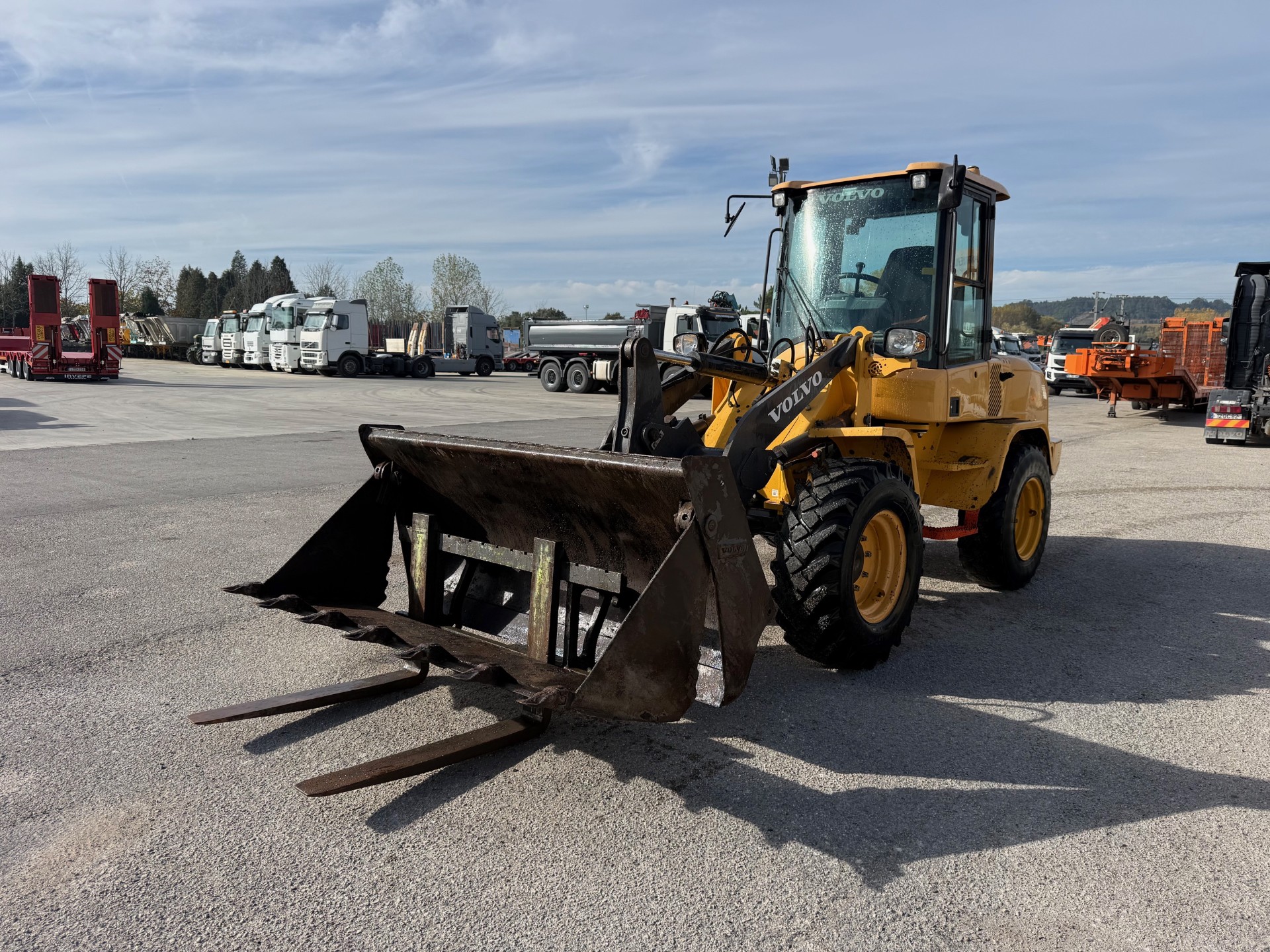VOLVO L 30