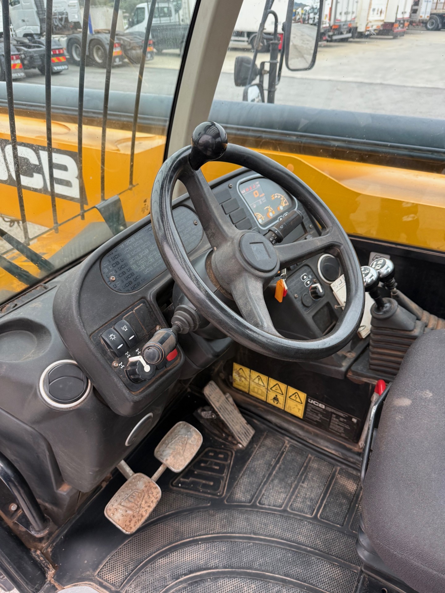 JCB 540-140