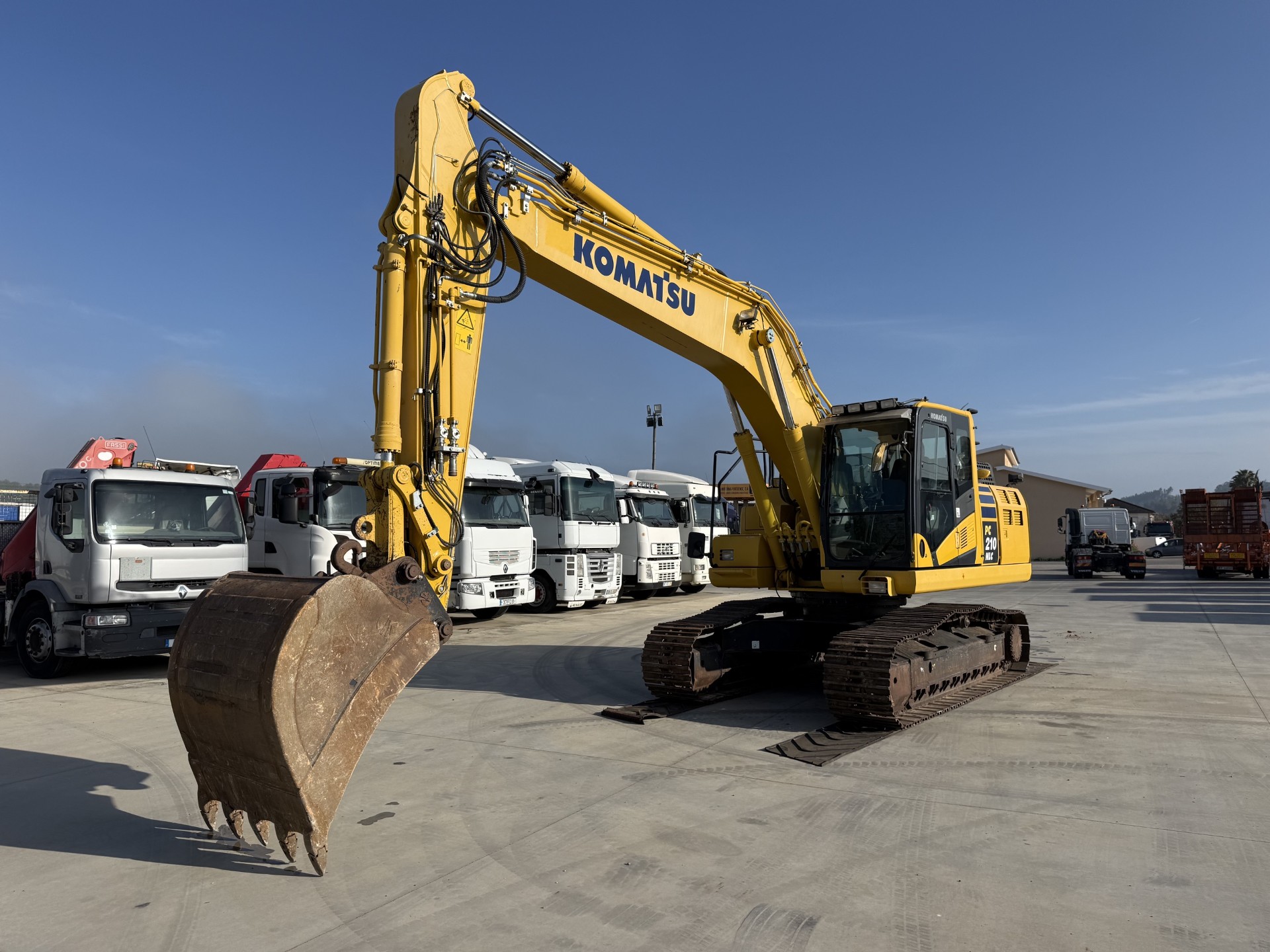 Komatsu PC210 NLC-11