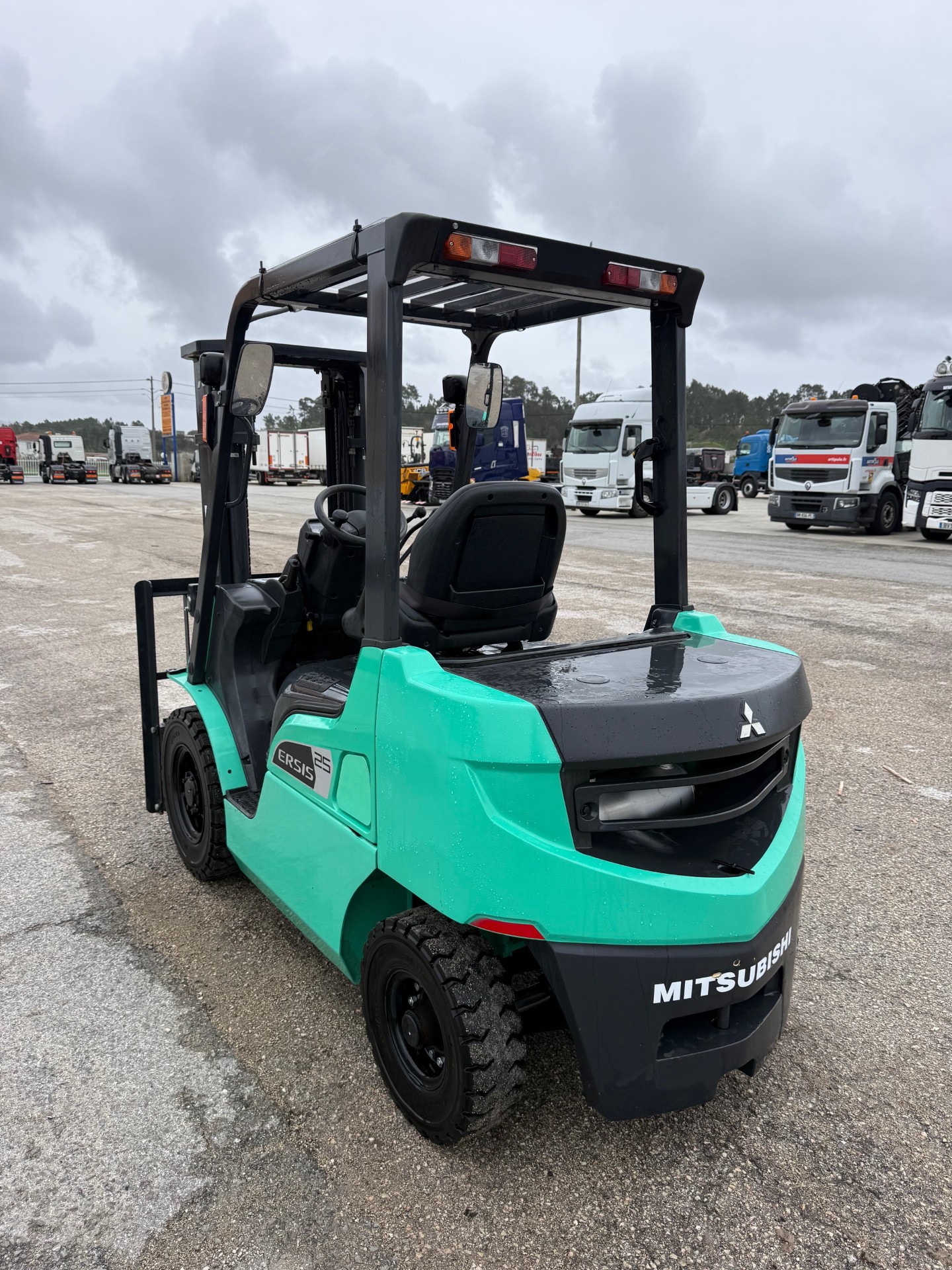 Mitsubishi FDE 25 