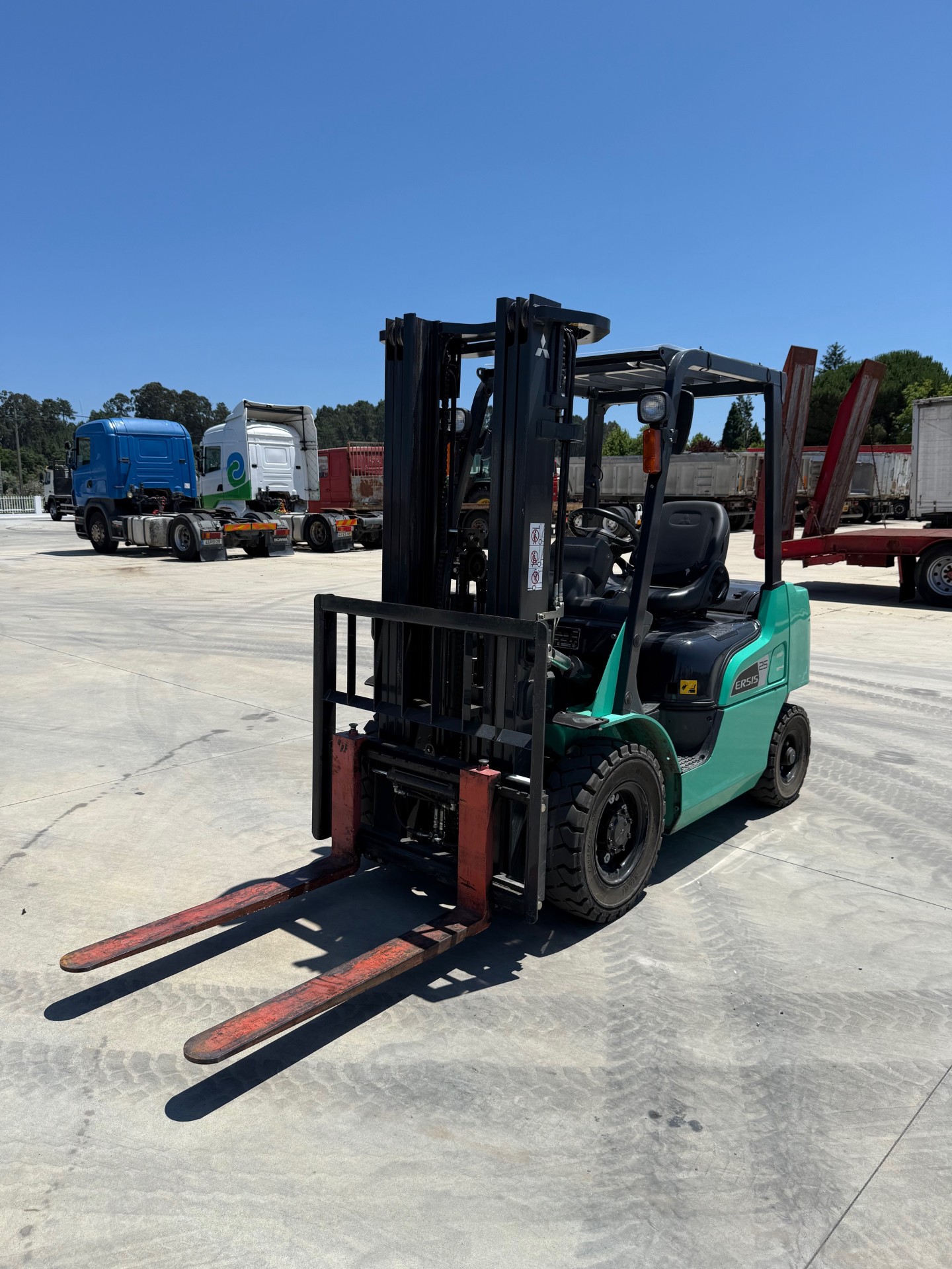 Mitsubishi FDE 25 P