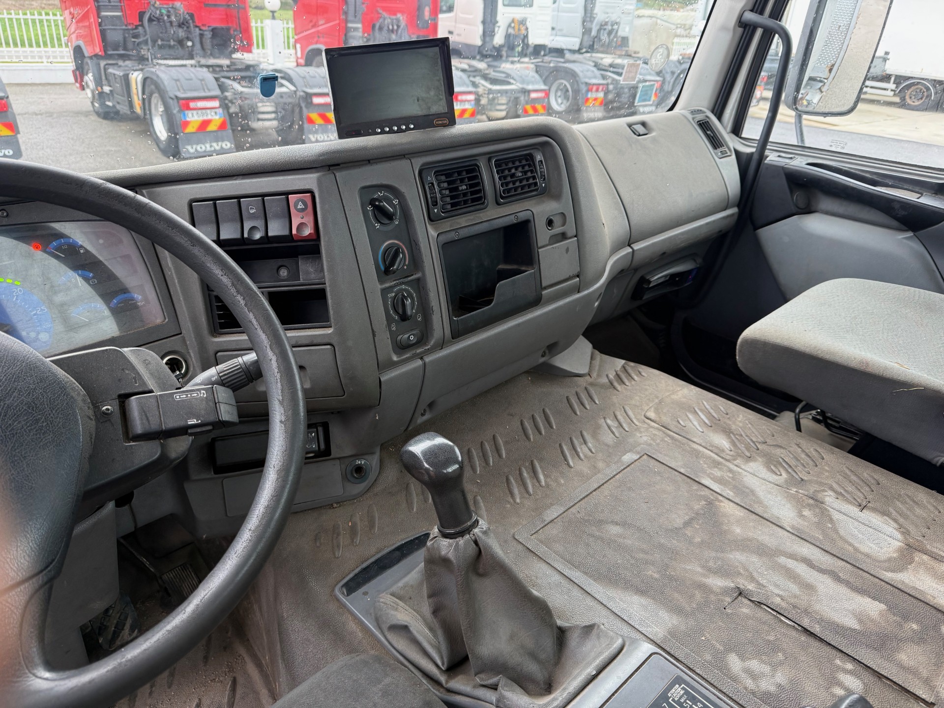 Renault Premium 270 DCI