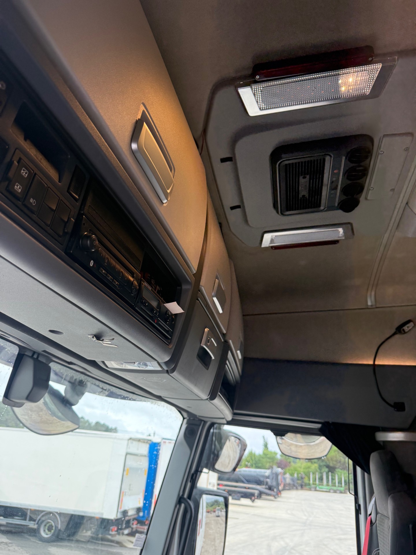 RENAULT GAMME T 520