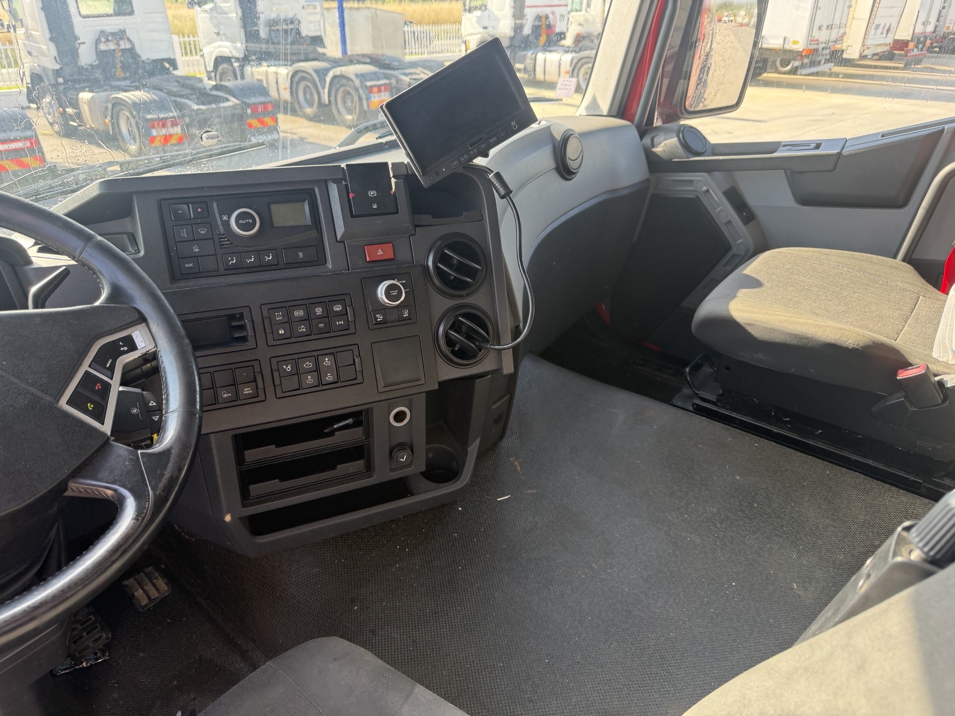 Renault C-series 480