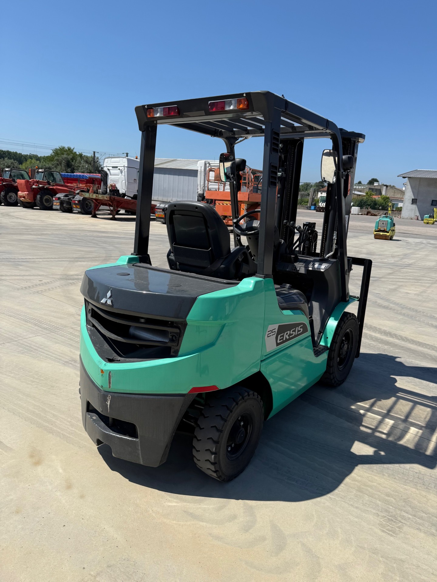 Mitsubishi FDE 25 P