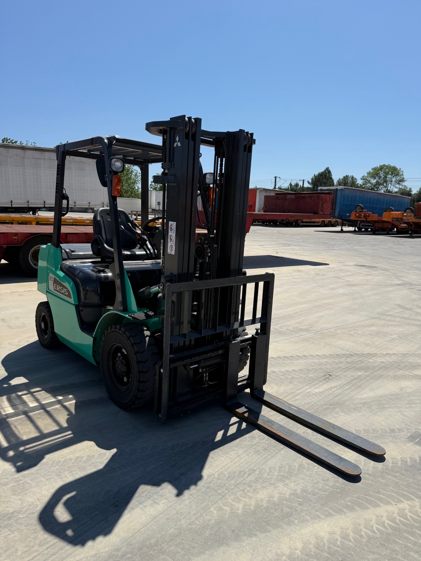 Mitsubishi FDE 25 P