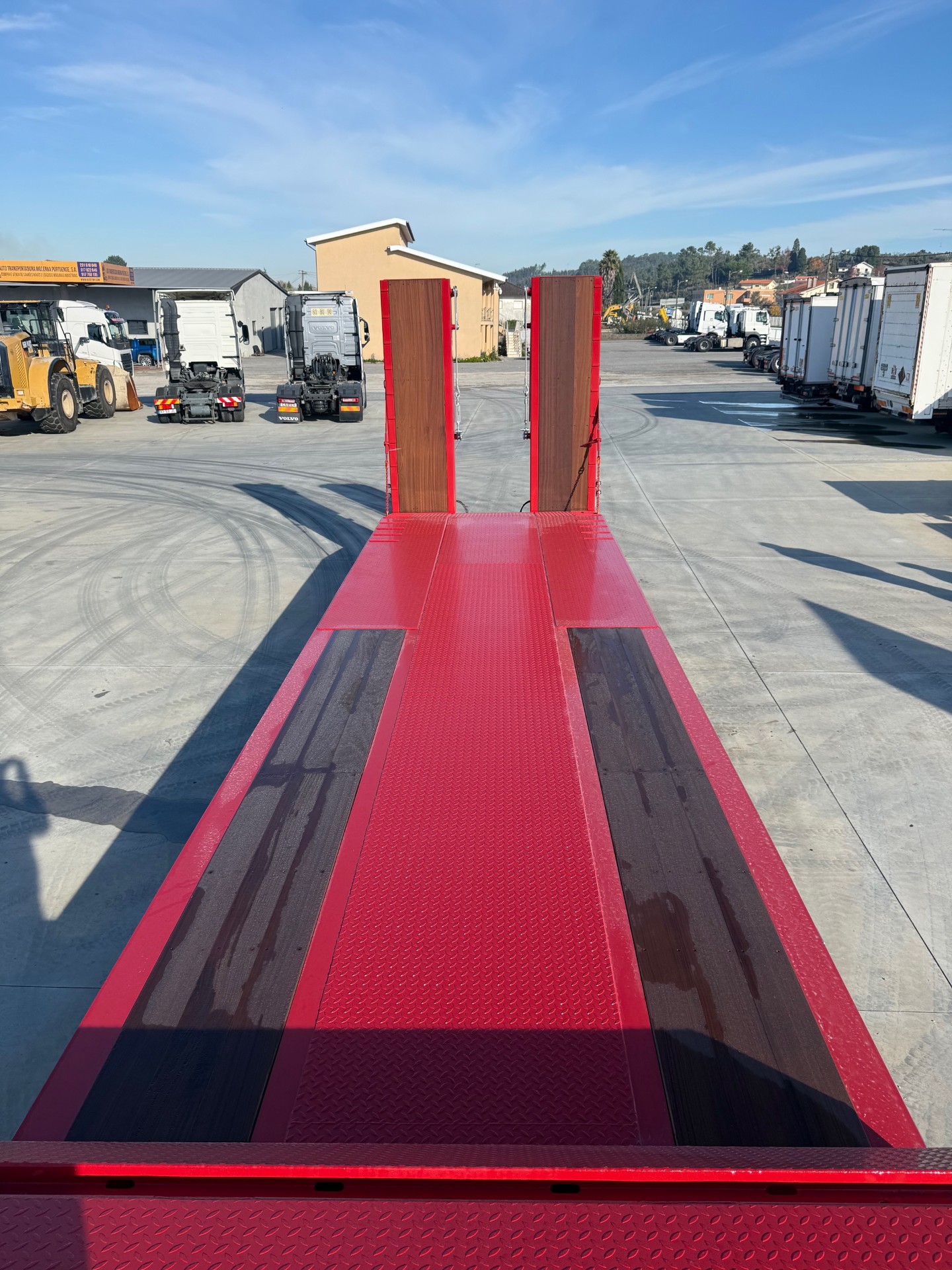 INVEPE PORTA,-MÁQUINAS