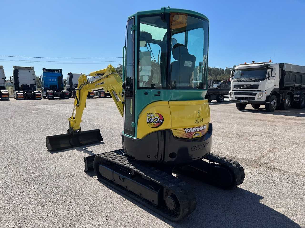 YANMAR VIO25